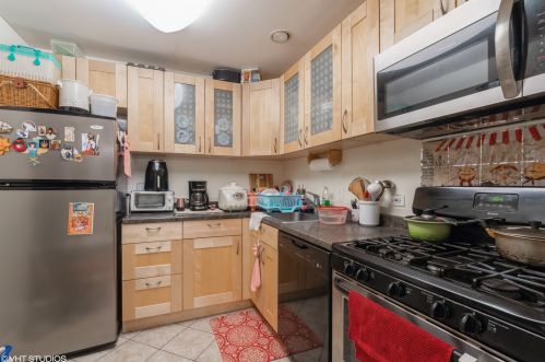 1453 Winslowe Dr, Palatine, IL 60074-8542