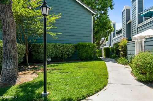 3922 Cochran St, Simi Valley, CA 93063-2373