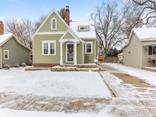 208 Pershing St, Mayfair, IL 61550-1838