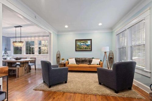 31 Honour Cir, Atlanta GA  30305-1121 exterior