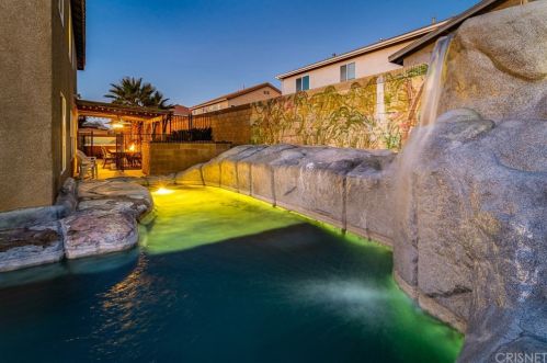 42234 Marbella St, Lancaster CA 93536 exterior