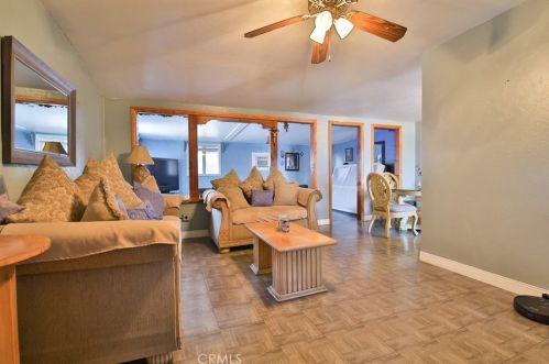 3146 Monroe Ave, Anaheim CA  92801-6034 exterior