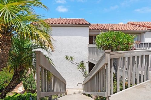 903 Caminito Estrada, Carlsbad, CA 92011-2412