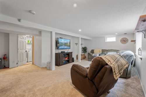 1111 2 St, Saint Paul MN  55112-3436 exterior