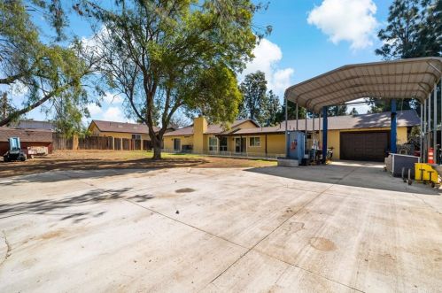 9447 Stirrup St, Riverside CA  92509-4960 exterior