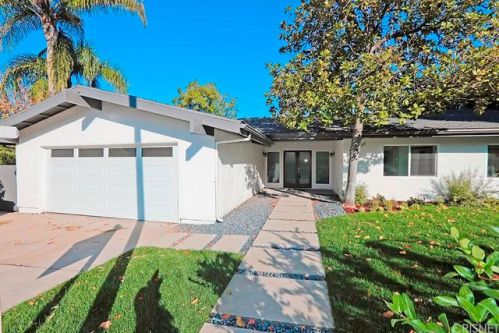 22983 Paul Revere Dr, Calabasas, CA 91302-1812
