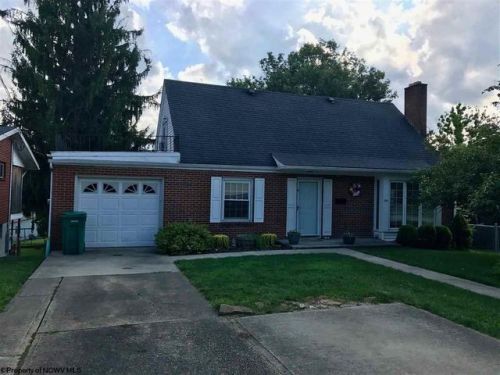 601 Hall St, Lake Ridge WV  26330-1363 exterior