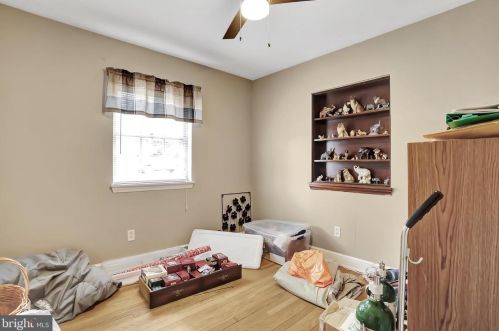 1378 Valley Rd, Berkeley Springs WV  25411-4801 exterior