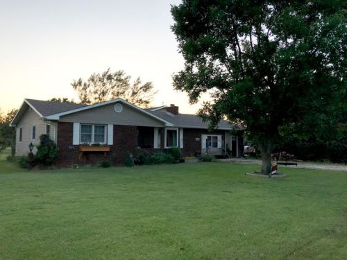 422 High St, Moran, KS 66755-4032