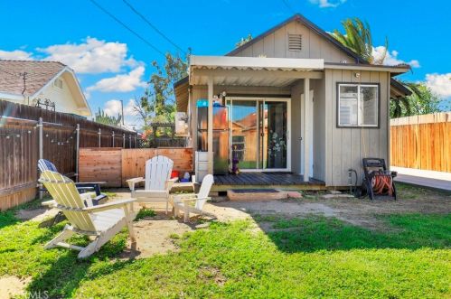 4501 Larchwood Pl, Riverside CA  92506-1189 exterior