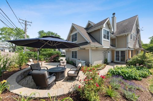 5 Fairview St, Arlington Hts IL  60005-2551 exterior