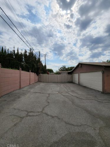 2109 Juno Ave, Anaheim CA  92804-4518 exterior