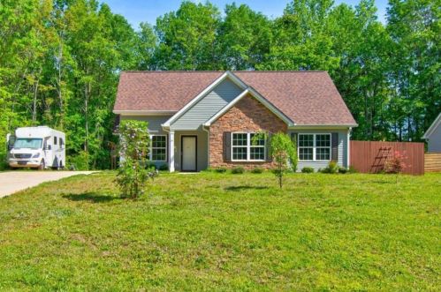 200 Bob White Cir, Cleveland GA  30528-1508 exterior