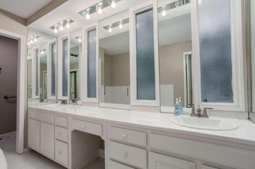 285 Glen Lake Dr, Atlanta GA  30327-4819 exterior