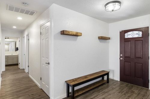 2665 Hawkeye Ave, Turlock CA  95380-2950 exterior