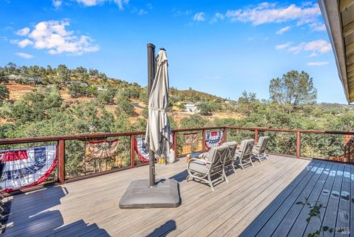 17503 Deer Hill Rd, Middletown, CA 95467-8121
