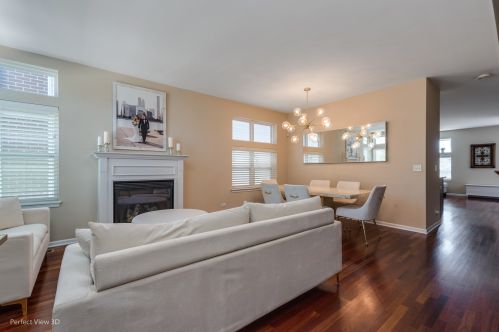 5349 Galewood Ave, Chicago, IL 60639-2954
