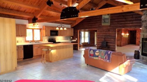 1042 Stillwater Rd, Fredon, NJ 07860-4326