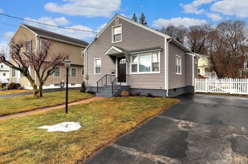 149 Park Ave, Derby, CT 06418-1636