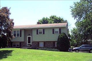 1405 Esther Dr, Lebanon PA  17042-9135 exterior