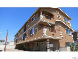 1559 207th St, Torrance, CA 90501-6446