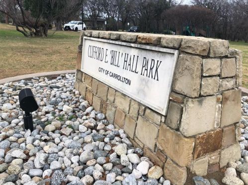 2205 Rachel Ct, Carrollton TX exterior