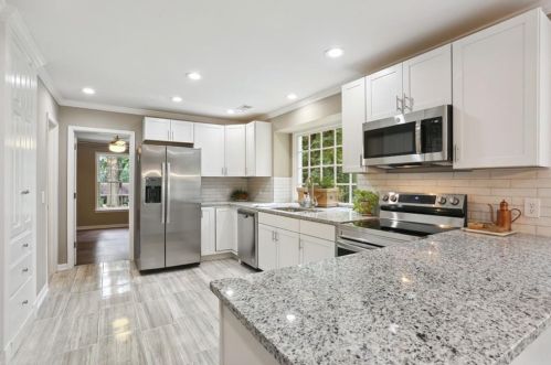 1204 Wind Hill Ln, Marietta, GA 30064-3838