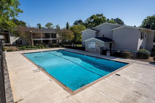 1150 Collier Rd, Atlanta GA  30318-0407 exterior