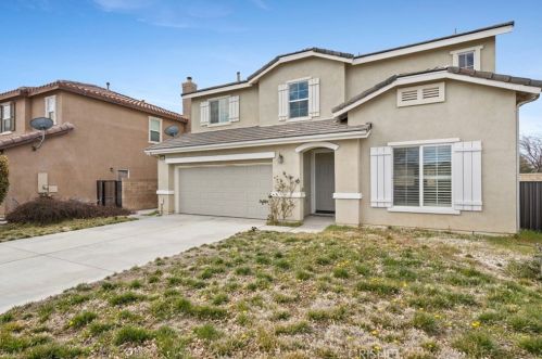 44015 Moccasin Pl, Lancaster CA  93536-6857 exterior