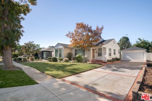 6601 Gerald Ave, Van Nuys, CA 91406-5704