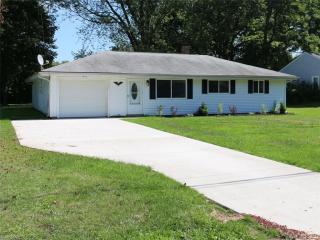 33 Deerfield Dr, Concord Township, OH 44077-5229