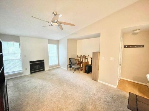 423 Granville Ct, Atlanta GA  30328-3439 exterior