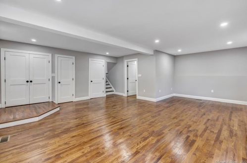 749 Booth Hill Rd, Huntington CT  06484-3461 exterior
