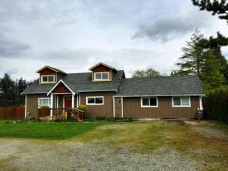 9455 Chuckanut Dr, Burlington, WA 98233-9672