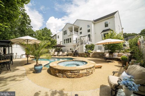 336 Scherer Ln, Severna Park, MD 21146-1827