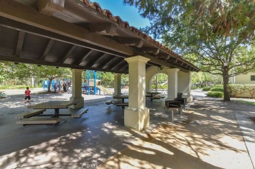 15 Tall Oak, Irvine CA  92603-4213 exterior