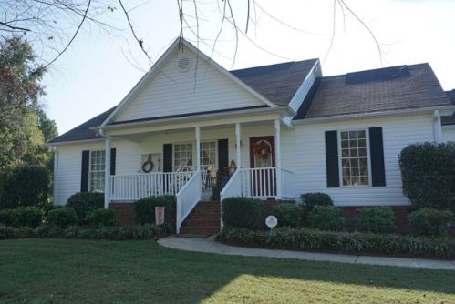618 Brushwood Rd, Woodruff, SC 29388-7607