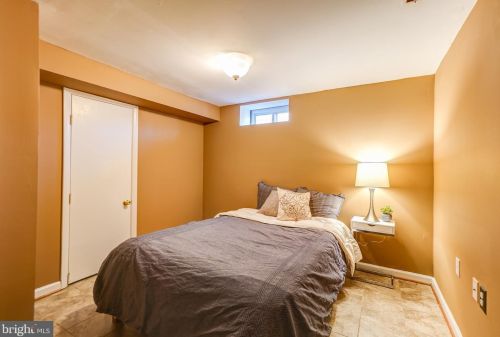 4218 Round Hill Rd, Silver Spring MD  20906-4869 exterior