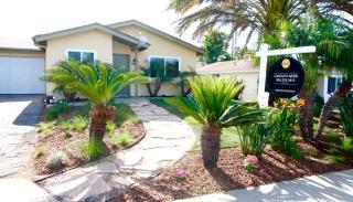 245 Coneflower St, Encinitas, CA 92024-3302