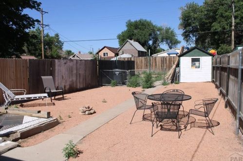1225 Santa Fe Ave, Pueblo, CO 81003-2841