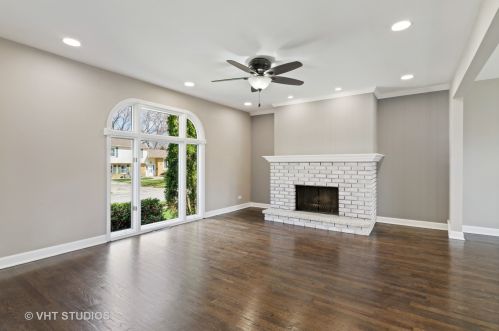 1347 Gloria Dr, Palatine, IL 60074-5755