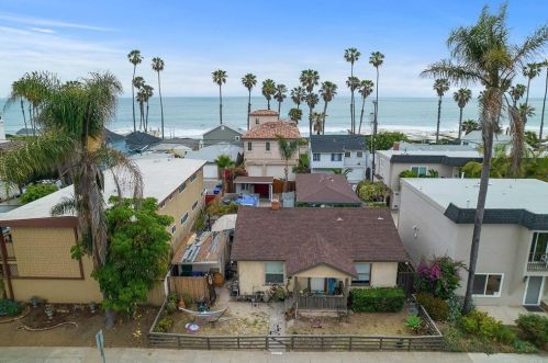 409 Myers St, Oceanside, CA 92054-2909
