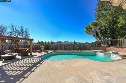 5085 Canyon Crest Dr, San Ramon, CA 94582-4848