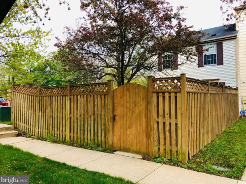 3300 Tapestry Cir, Burtonsville MD  20866-2067 exterior