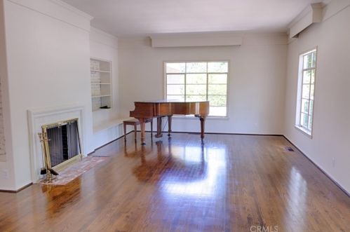 1628 La Loma Dr, Santa Ana CA 92705-3078 exterior