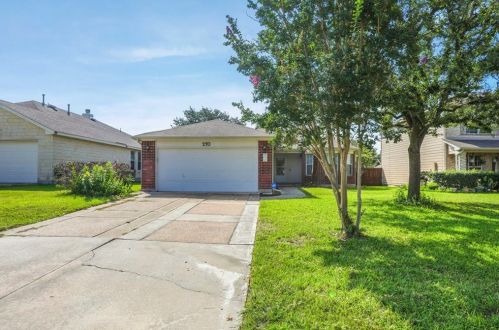 270 Goldenrod St, Uhland TX  78640-4218 exterior