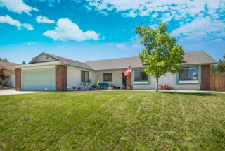 4322 Blazingwood Dr, Redding, CA 96001-3781