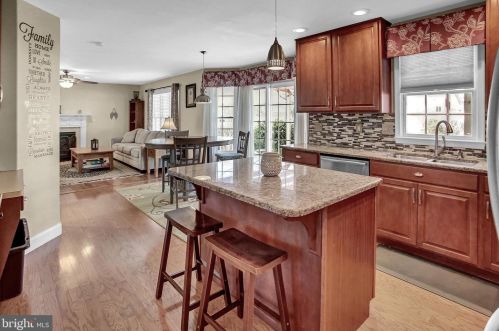 70 Pne Crk Dr, Carlisle PA  17013-9675 exterior