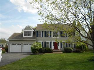 10 Trevino Rd, Roxbury Township, NJ 07836-4707