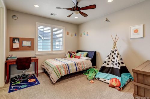 27270 Lakeview Dr, Aurora CO 80016-2514 exterior